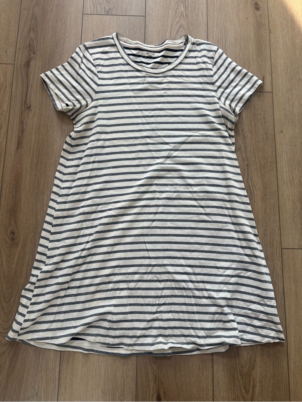 Madewell White and Gray Striped Casual Tee Dress